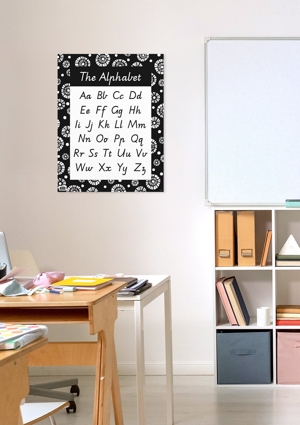 Black & White - Alphabet Chart (Victoria)
