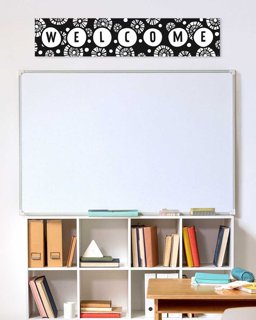 Black & White - Welcome Banner